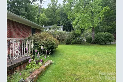 609 Valley Road, Spruce Pine, NC 28777 - Photo 4