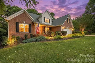 1197 Waterford Dr, Hickory, NC 28602 - Photo 1