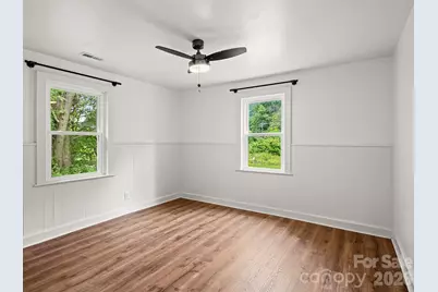 205 Old Fort Road, Fairview, NC 28730 - Photo 10