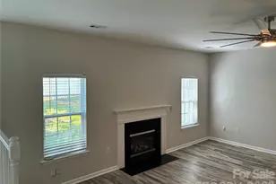 19300 Kanawha Dr, Cornelius, NC 28031 - Photo 8