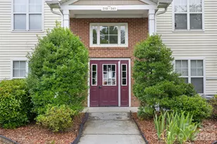 333 Westbend Dr, Charlotte, NC 28262 - Photo 2