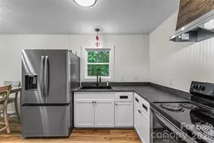825 S Creek Rd, Nebo, NC 28761 - Photo 16