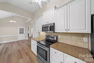 4046 Navajo Ct, Rock Hill, SC 29732 - Photo 10