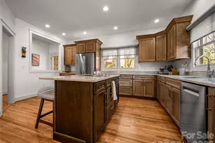 19 Lacoste Dr, Hendersonville, NC 28739 - Photo 8