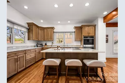 19 Lacoste Drive, Hendersonville, NC 28739 - Photo 6
