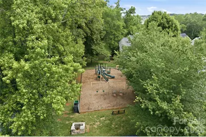 10010 Spring Park Drive, Charlotte, NC 28269 - Photo 8