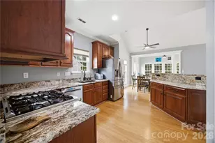 10010 Spring Park Dr, Charlotte, NC 28269 - Photo 18