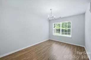 7143 Wandering Creek Dr, Charlotte, NC 28216 - Photo 12