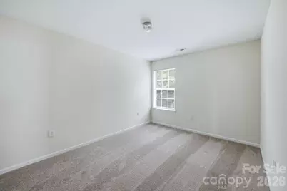 7143 Wandering Creek Drive, Charlotte, NC 28216 - Photo 32