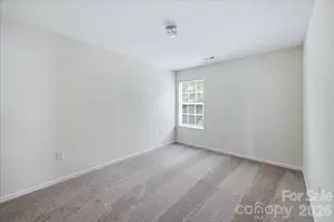 7143 Wandering Creek Dr, Charlotte, NC 28216 - Photo 32