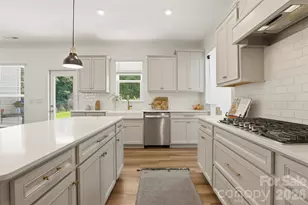 11511 Oakhampton Way, Matthews, NC 28105 - Photo 12