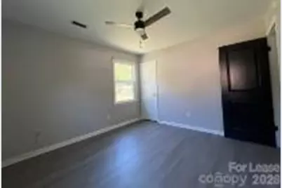 3510 Cypress Pond Drive, Charlotte, NC 28269 - Photo 10
