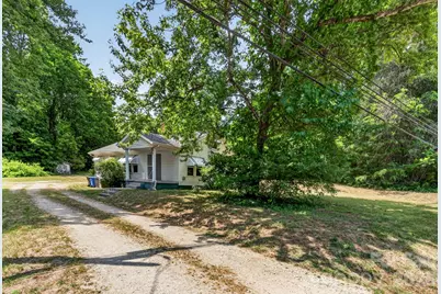 540 W Park Avenue, Mooresville, NC 28115 - Photo 1