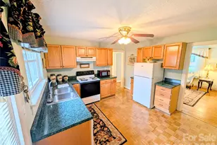 1014 SW Wright Street SW, Lenoir, NC 28645 - Photo 8