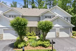 135 Ewarts Pond Rd, Hendersonville, NC 28739 - Photo 4