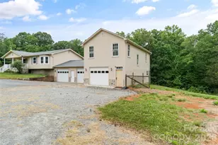 229 Oakridge Rd, Stanley, NC 28164 - Photo 2