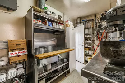 670 Oak Avenue, Spruce Pine, NC 28777 - Photo 24