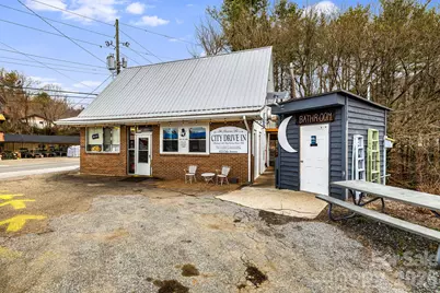 670 Oak Avenue, Spruce Pine, NC 28777 - Photo 36
