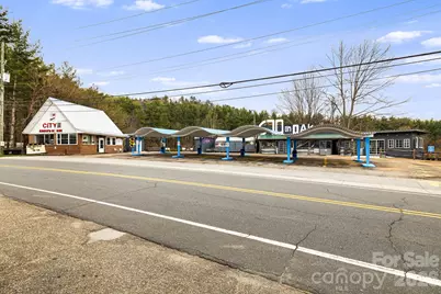 670 Oak Avenue, Spruce Pine, NC 28777 - Photo 4