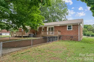 615 W 5th St, Landis, NC 28088 - Photo 30