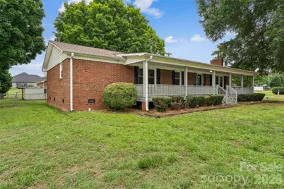 615 W 5th Street, Landis, NC 28088 - Photo 2