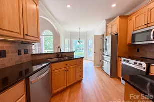 5309 Old Town Ln, Gastonia, NC 28056 - Photo 2
