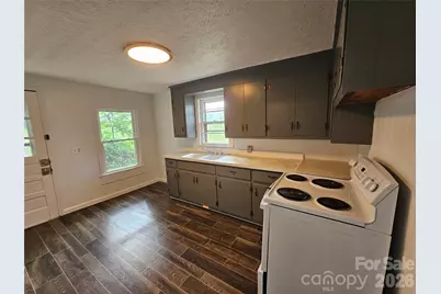 1641 Berkley Street SW, Lenoir, NC 28645 - Photo 14