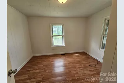 1641 Berkley Street SW, Lenoir, NC 28645 - Photo 6