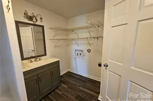 1641 Berkley St SW, Lenoir, NC 28645 - Photo 10