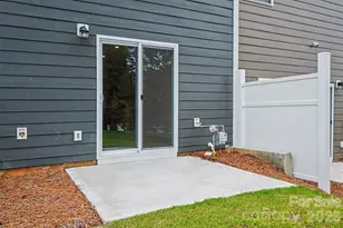 4035 Lawnview Dr, Charlotte, NC 28269 - Photo 28