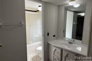 6143 Glenn Teague Rd, Charlotte, NC 28216 - Photo 10