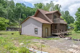 3206 Fork Mountain Rd, Bakersville, NC 28705 - Photo 20