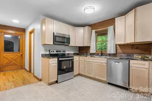 3206 Fork Mountain Rd, Bakersville, NC 28705 - Photo 8