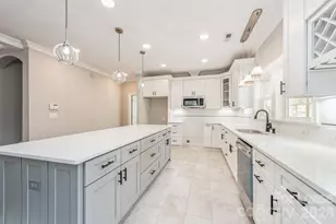 6513 Rockwell Blvd, Charlotte, NC 28269 - Photo 10