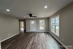 620 W Bell St, Statesville, NC 28677 - Photo 12