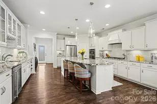 625 Birchway Dr, Fort Mill, SC 29715 - Photo 4
