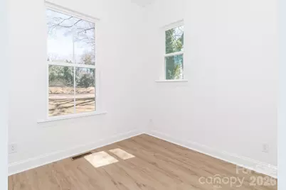 2501 Elon Street, Charlotte, NC 28208 - Photo 4