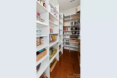 12835 Elkhorn Drive, Charlotte, NC 28278 - Photo 16