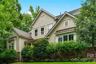 12835 Elkhorn Dr, Charlotte, NC 28278 - Photo 2