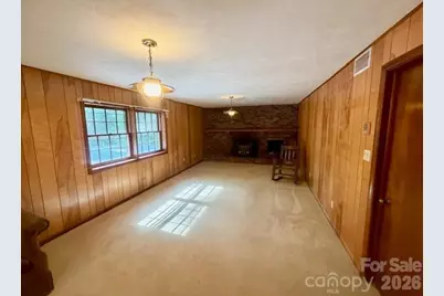 845 Cherokee Place SW, Lenoir, NC 28645 - Photo 10