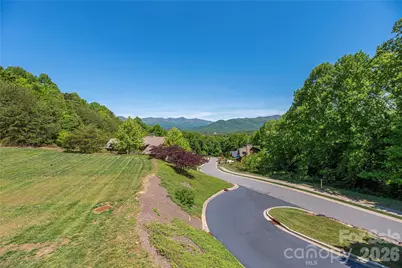 146 Settings Boulevard, Black Mountain, NC 28711 - Photo 16