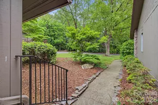 16 Clubside Dr, Asheville, NC 28804 - Photo 4
