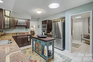 16 Clubside Dr, Asheville, NC 28804 - Photo 14