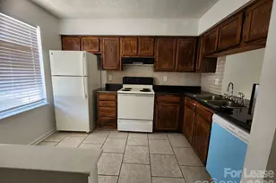 529 Lex Dr, Charlotte, NC 28262 - Photo 2