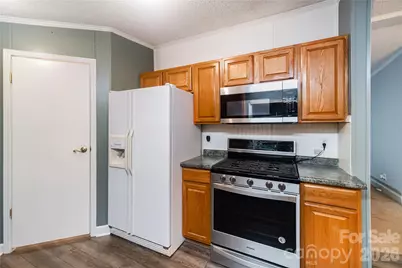 3902 Sharyn Drive, Charlotte, NC 28214 - Photo 14