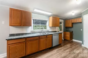 3902 Sharyn Dr, Charlotte, NC 28214 - Photo 12