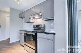 8121 Cedar Glen Dr, Charlotte, NC 28212 - Photo 6