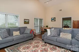 5935 Fitzwilliams Ln, Charlotte, NC 28270 - Photo 6