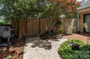 5935 Fitzwilliams Ln, Charlotte, NC 28270 - Photo 20