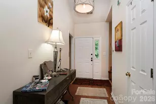 5935 Fitzwilliams Ln, Charlotte, NC 28270 - Photo 2
